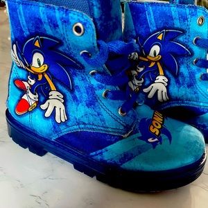 Kids sonic shoes